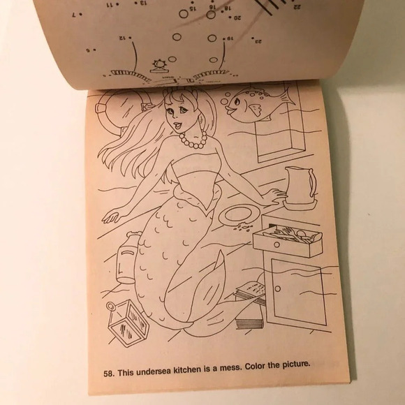 Vtg Hans Andersens Little Mermaid  Flip and Fun Activity Pads 2 Colouring Books - Picture 9 of 16